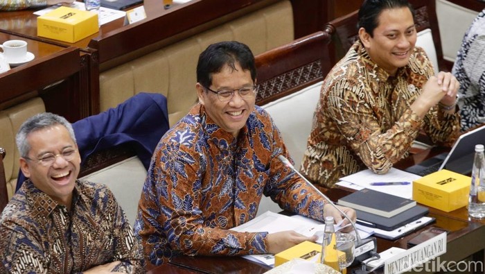 Menteri Keuangan Purbaya Yudhi Sadewa menjalani rapat perdana bersama Komisi XI DPR RI di Jakarta, Rabu (10/9/2025). Didampingi tiga Wakil Menteri Keuangan, yakni Thomas Djiwandono, Suahasil Nazara, dan Anggito Abimanyu, Purbaya memaparkan rencana kerja serta anggaran Kementerian Keuangan tahun 2026.