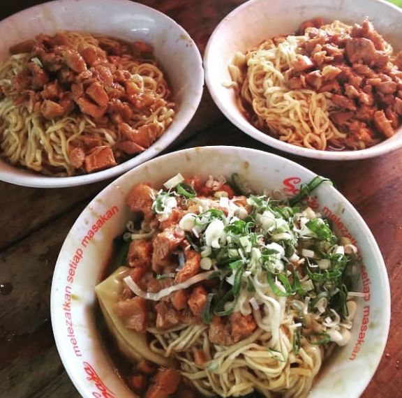 Mie ayam di Fatmawati