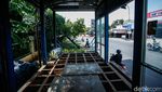 Miris, Halte di Bekasi Rusak Parah dan Tak Terawat