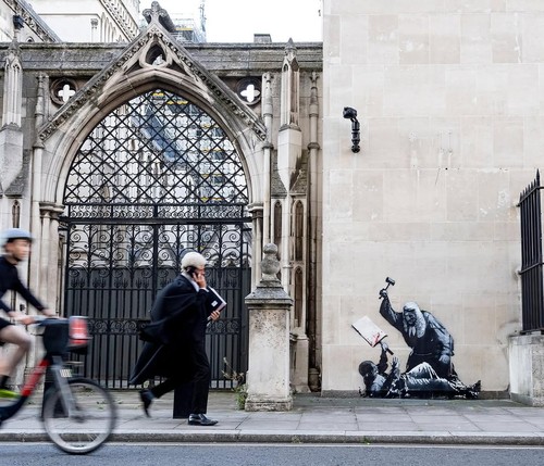 Mural Banksy di London