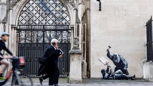 Pengadilan Inggris bilang bangunan terdaftar sebagai situs cagar budaya paling penting, dilindungi oleh hukum dan wajib mempertahankan karakter aslinya.  Foto: Dok.Banksy/ Instagram