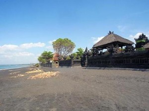 Pantai Klotok, Permata Tersembunyi di Timur Bali yang Mempesona