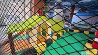 Arena bermain pun turut sepi akibat sepinya pengunjung.