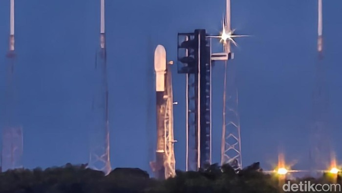 Persiapan peluncuran Satelit Nusantara Lima