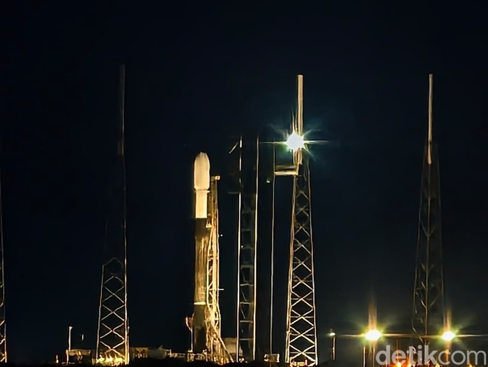 Persiapan peluncuran Satelit Nusantara Lima