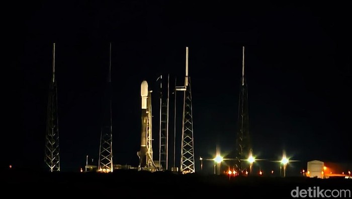 Persiapan peluncuran Satelit Nusantara Lima