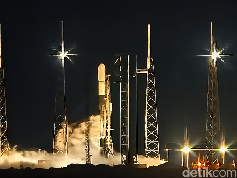 Persiapan peluncuran satelit nusantara lima