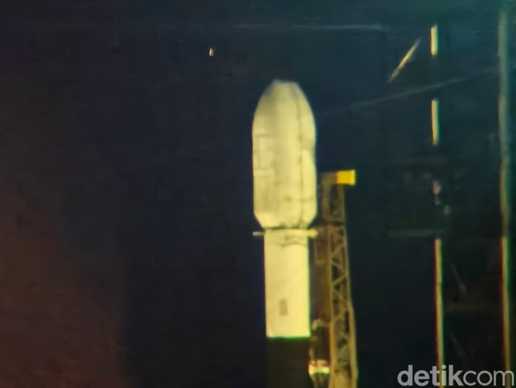 Persiapan peluncuran satelit nusantara lima