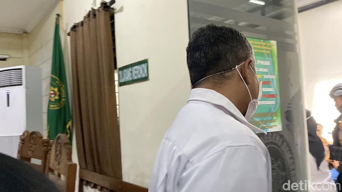 Terdakwa Taufik Eko Nugroho di pengadilan Negeri (PN) Semarang, Kecamatan Semarang Selatan, Kota Semarang, Rabu (9/9/2025).