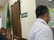 Eks Kaprodi PPDS Anestesi Undip Taufik Dituntut 3 Tahun Bui