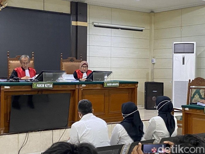 Sidang tuntutan terdakwa Zara Yupita Azra, Taufik Eko Nugroho, dan Sri Maryani di Pengadilan Negeri (PN) Semarang, Rabu (10/9/2025).