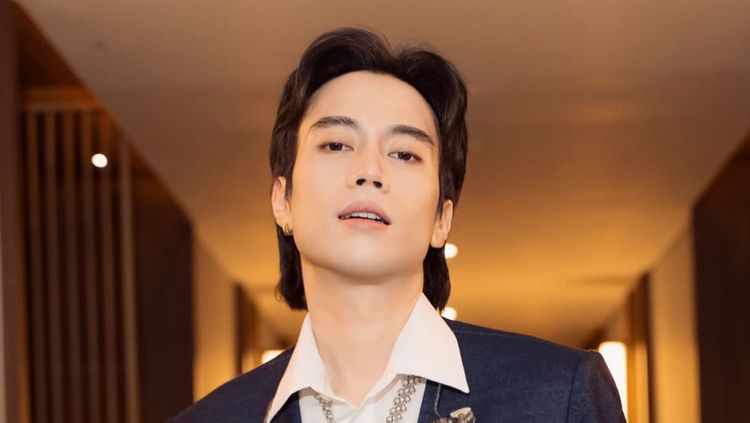 7 Foto Terbaru Vidi Aldiano, Glowing Setelah Kemoterapi bak Edward Cullen