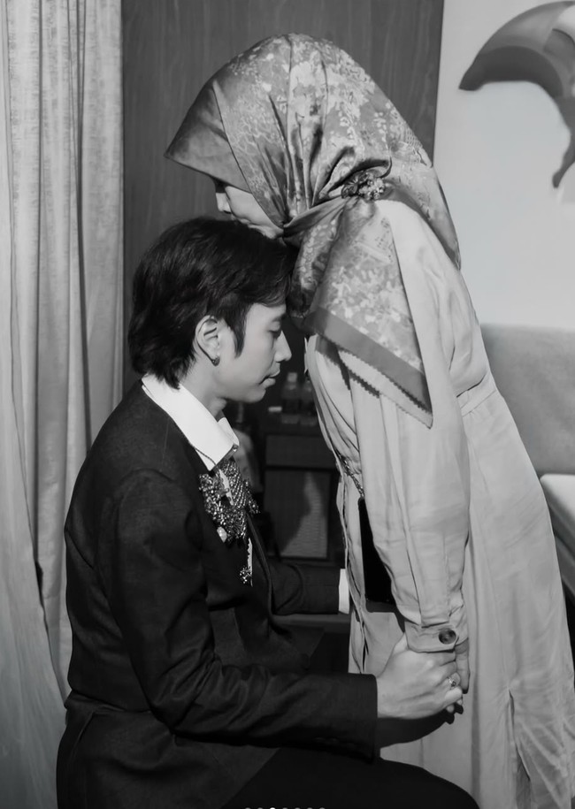 Pada akhir tahun 2019 Vidi memang diketahui didiagnosis menderita kanker ginjal. Karena penyakitnya itu hingga kini ia rutin menjalani pengobatan kemoterapi. Foto: Instagram/@vidialdiano