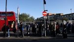 Warga London Beralih Naik Sepeda-Bus Imbas Aksi Mogok Pekerja Kereta