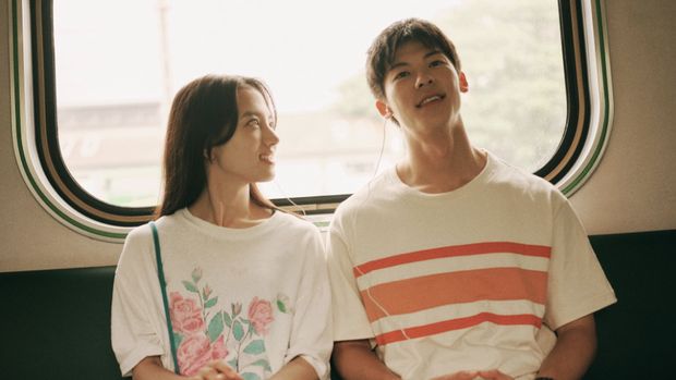 Cuplikan adegan dalam film 18x2 Beyond Youthful Days.
