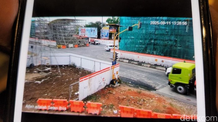 CCTV di simpang empat Kronggahan Sleman saat diretas.