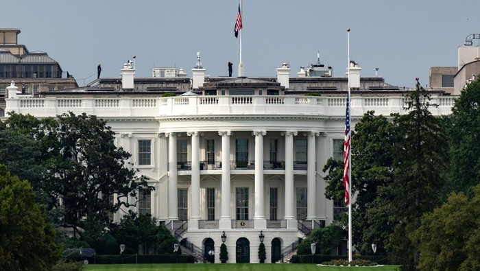 WASHINGTON, DC - SEPTEMBER 10: The flag atop the White House is lowered to half-staff following US President Donald Trump's post on Truth Social that political activist Charlie Kirk had died on September 10, 2025 in Washington, DC. Kirk, who was a close ally of President Trump and the founder of the conservative youth group Turning Point USA, was fatally shot on Wednesday while speaking at Utah Valley University. (Photo by Kent Nishimura/Getty Images)