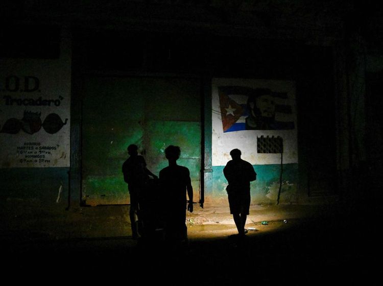 Havana Gelap Gulita, Jaringan Listrik Kuba Kolaps