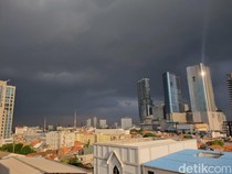 Curah Hujan Naik, BMKG Minta Warga Jatim Waspada Cuaca Ekstrem