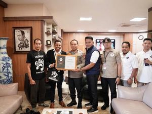 Pecinta Hewan Beri Penghargaan Kapolda Riau Usai Bongkar Penjagalan Anjing