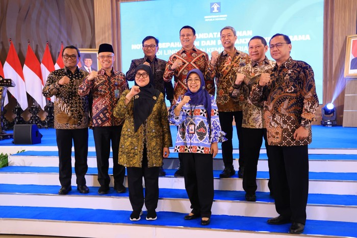 Kemnaker-Kemenkum Perkuat Sinergi Bidang Hukum dan Ketenagakerjaan