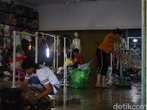 Situasi Pasar Kumbasari Setelah Banjir Dahsyat Terjang Denpasar
