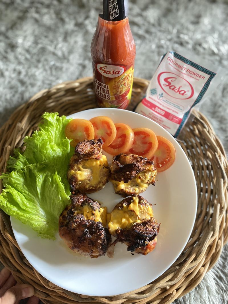 Resep Cheesy Lava Spicy Chicken buatan Shafira Deiktya Emte, pemenang Master Resep Sasa