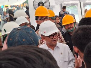 Atap SMKN 1 Cileungsi Ambruk, Mendikdasmen Minta Renovasi Rampung Desember