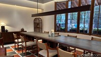 Restoran tersebut mengusung konsep Nostalgia Tapi Dinamis. Konsep tersebut diterapkan pada desain interior hingga sajian kulinernya. Foto: detikcom/Riska Fitria