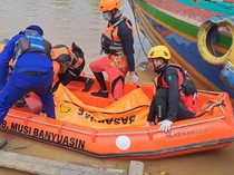 Operator Ekskavator yang Tenggelam di Sungai Dawas Muba Ditemukan Tewas