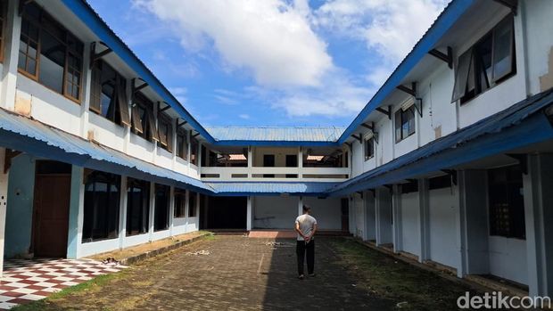 Kondisi Perumnas Hertasning yang akan jadi kantor sementara DPRD Kota Makassar.