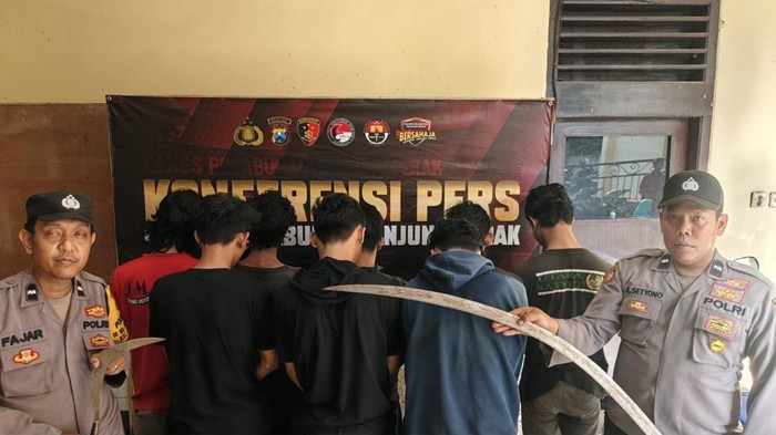 Polisi amankan kelompok gangster di Surabaya