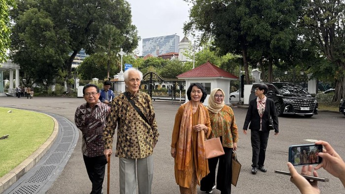 Presiden Prabowo Subianto mengundang sejumlah tokoh yang tergabung dalam Gerakan Nurani Bangsa ke Istana Negara, Jakarta, Kamis (11/9/2025).