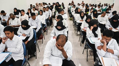 Ratusan Peserta Ikuti Ujian Perekrutan Pasukan Putih Jakarta