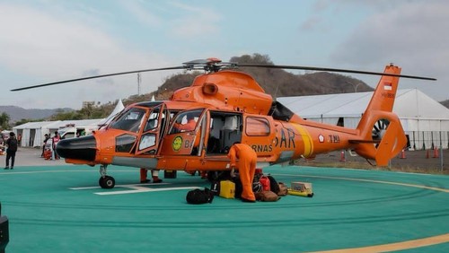 Salah satu helikopter yang disiapkan Basarnas untuk evakuasi medis di MotoGP Mandalika 2025. (Dok.MGPA)