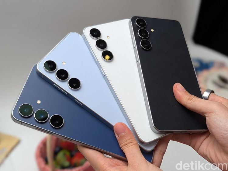 Unboxing Samsung Galaxy S25 FE, Makin Tipis dan Bertenaga