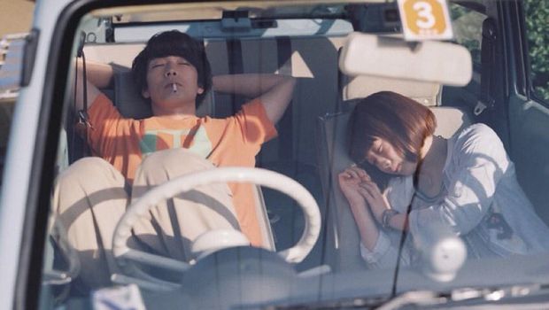 Cuplikan adegan dalam film We Couldn't Become Adults.