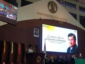 JK Ingin Lulusan UI Tak Malu Jika Harus Bangun Karier dari Bawah