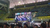 Rektor UI Heri Hermansyah mengatakan format baru wisuda UI menjadi penghormatan dan terima kasih kampus atas dukungan orang tua/wali kepada para wisudawan. Foto: Devita Savitri/detikcom Rektor UI Heri Hermansyah mengatakan format baru wisuda UI menjadi penghormatan dan terima kasih kampus atas dukungan orang tua/wali kepada para wisudawan. Foto: Devita Savitri/detikcom
