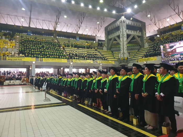 Wisuda UI Wisuda UI
