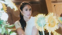 Wulan Guritno menegaskan gak punya kriteria khusus soal pasangan idaman. Semua dimulai harus dari hati, gak hanya lihat punya rasa, kaya, ganteng, itu nilai plus saja, ujarnya. (Foto: dok Instagram wulanguritno)
