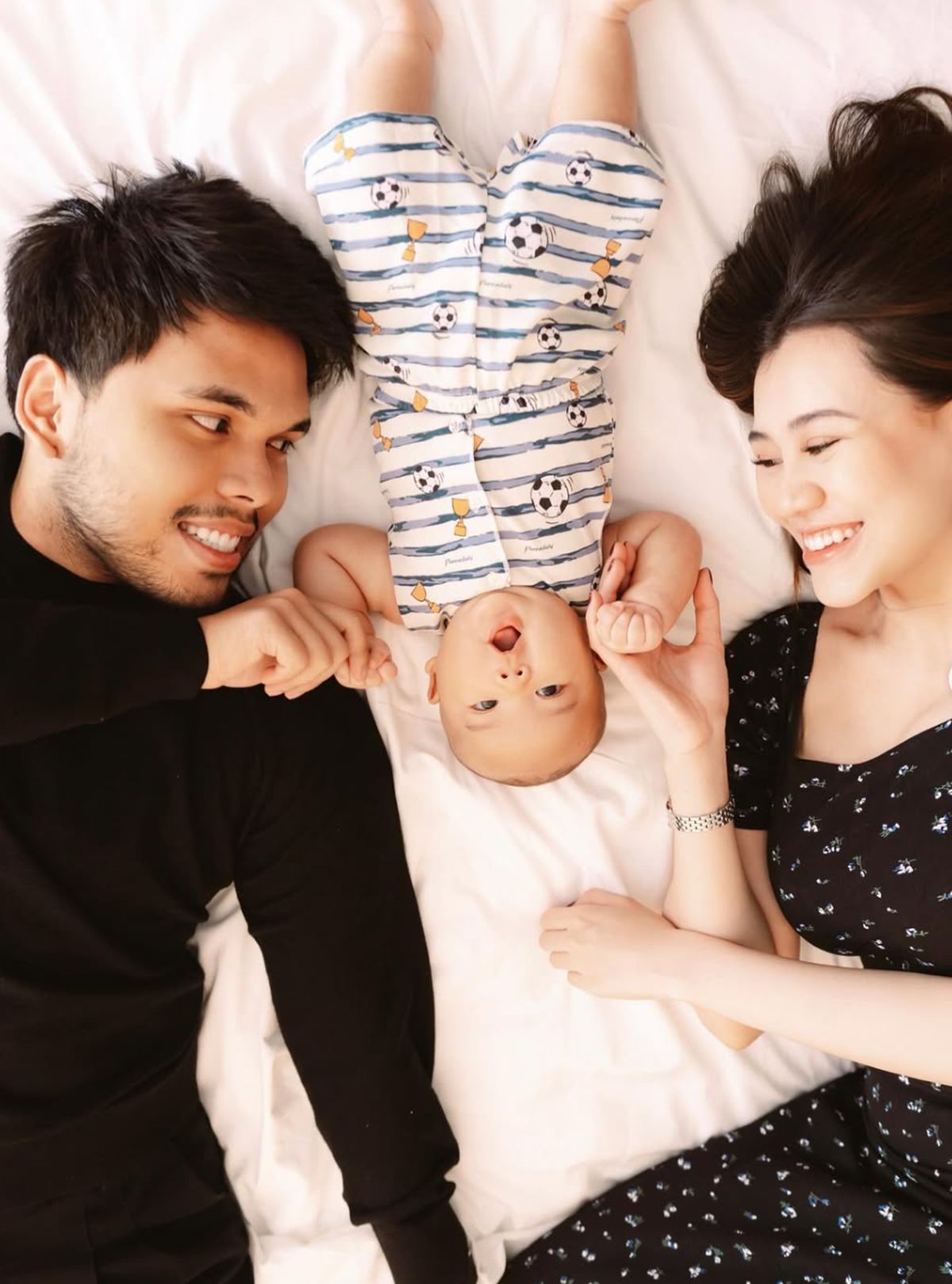 Yalangoch ayollarning rus havaskor fotosuratlari