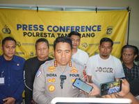 Tepat di Hari Pohon, Tabebuya Bermekaran Indah di Halaman Polda Riau