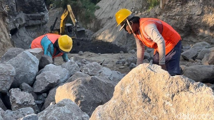 Bendung Wonokerto di Desa Wonodadi, Kutorejo, Mojokerto Bendung Wonokerto di Desa Wonodadi, Kutorejo, Mojokerto