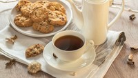 English breakfast tea jadi simbol klasik negara Inggris. Campuran teh Assam, Ceylon, dan Kenya ini biasanya diminum pagi hari dengan tambahan susu dan gula. Foto: Getty Images/iStockphoto/