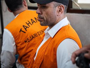 Dunia Hari Ini: Pria Australia Diduga Selundupkan Kokain ke Bali Mulai Disidang