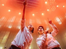 3 Bulan El Rumi Jadi Vokalis Magang, Gila-gilaan Bareng The Changcuters 3 Bulan El Rumi Jadi Vokalis Magang, Gila-gilaan Bareng The Changcuters