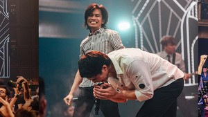 Putra kedua Ahmad Dhani dan Maia Estianty itu menceritakanan bagaimana rasanya belajar teori sekalian praktik di lapangan. Foto: Instagram @elelrumi (fotografer: @adi.numoto)