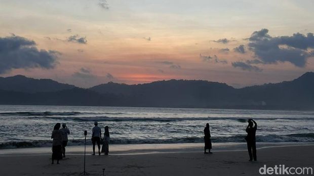 Pulau Merah Banyuwangi