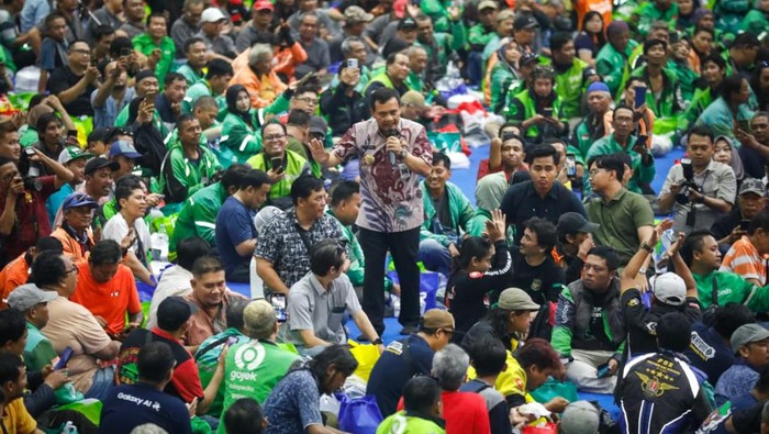 Gubernur Jateng Ahmad Luthfi menghadiri Sarasehan Mitra Ojol dan ASK di GOR Jatidiri, Semarang, pada Jumat (12/9/2025).